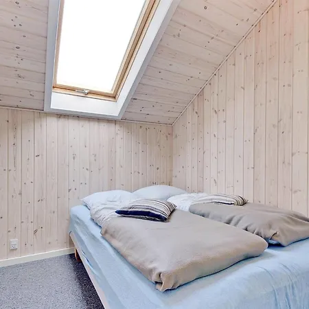 Saila - 500m To The Fjord By Interhome *